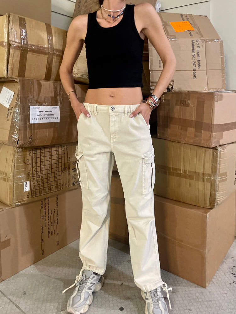 Sample  cargo beige pants
